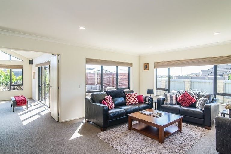 Photo of property in 65 Kotuku Drive, Paraparaumu Beach, Paraparaumu, 5032