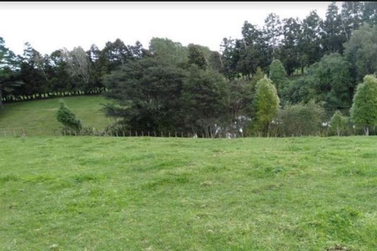 Photo of property in 24 Arapoto Road, Onewhero, Tuakau, 2697