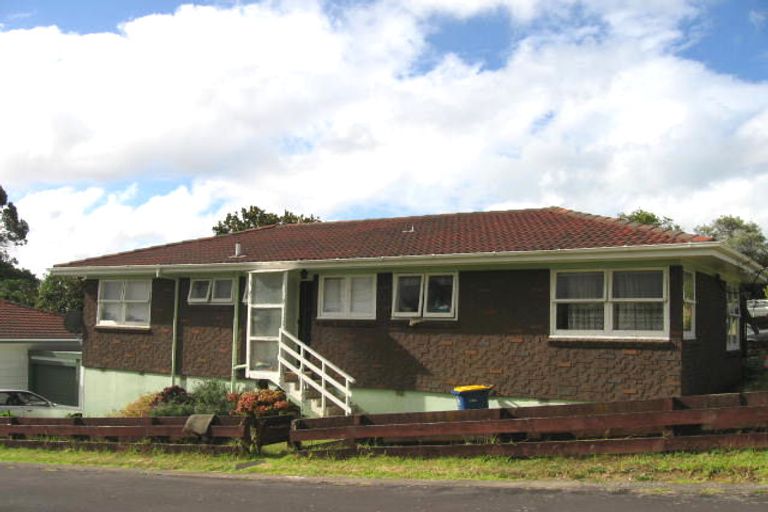 Photo of property in 2/32 Sunnynook Road, Sunnynook, Auckland, 0620