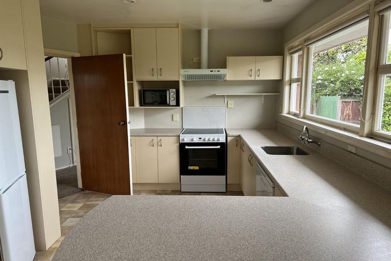 Photo of property in 25 Oakfield Street, Burnside, Christchurch, 8053