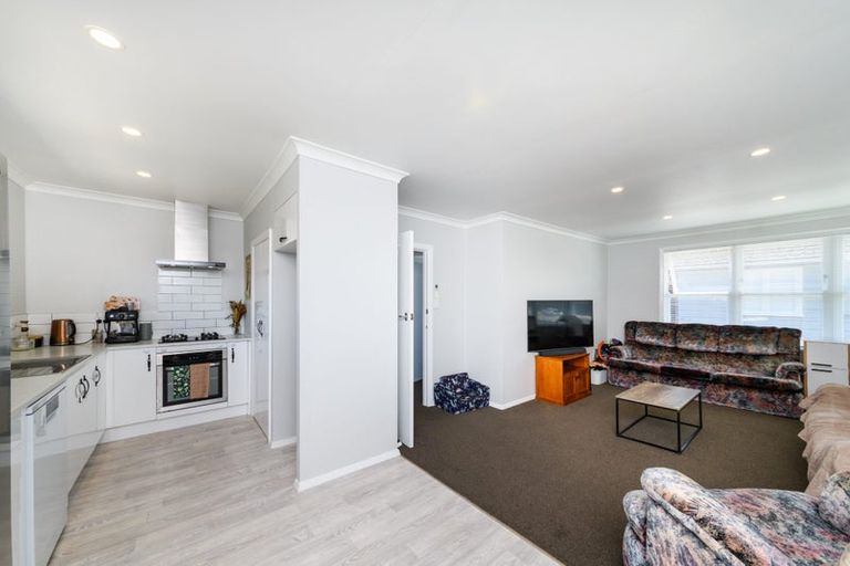 Photo of property in 18b Thames Street, Roslyn, Palmerston North, 4414