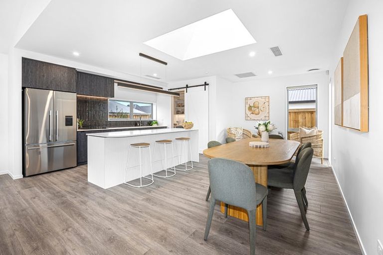 Photo of property in 27 Harlequin Drive, Rolleston, 7614
