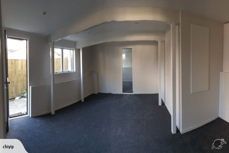 Photo of property in 47 Triangle Road, Massey, Auckland, 0614