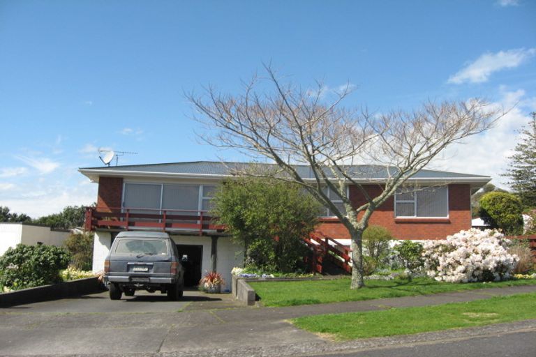 Photo of property in 5 Handley Place, Glen Avon, New Plymouth, 4312