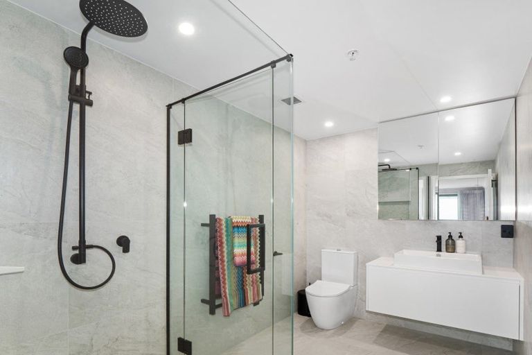 Photo of property in 204/136 Marine Parade, Mount Maunganui, 3116