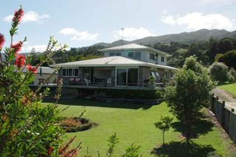 Photo of property in 260a Edward Street, Coromandel, 3506