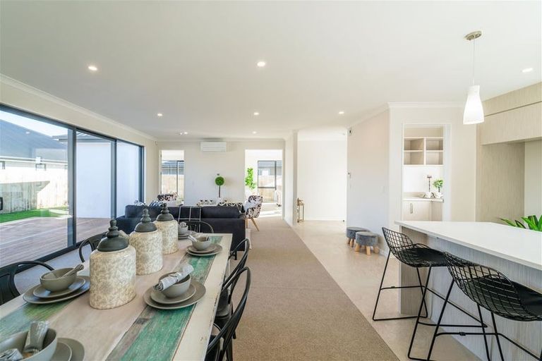 Photo of property in 6 Wandle Street, Marshland, Christchurch, 8083