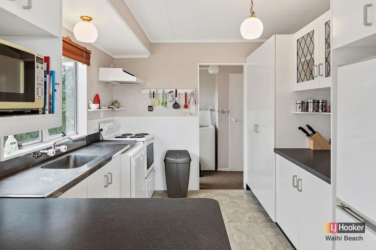 Photo of property in 212 Seaforth Road, Waihi Beach, 3611