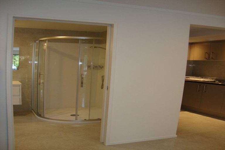 Photo of property in 1/36 Palliser Lane, Browns Bay, Auckland, 0630