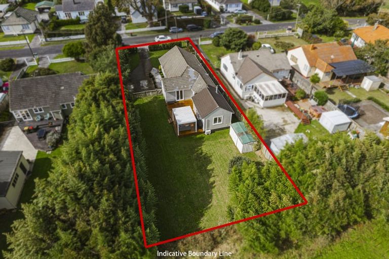 Photo of property in 12 Village Way, Ardmore, Papakura, 2582