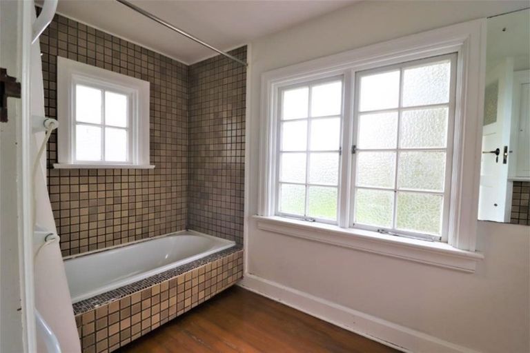 Photo of property in 87 Hawford Road, Opawa, Christchurch, 8023