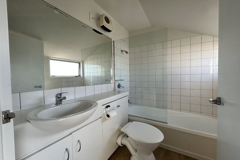 Photo of property in 1/22 Heywood Terrace, Richmond, Christchurch, 8013