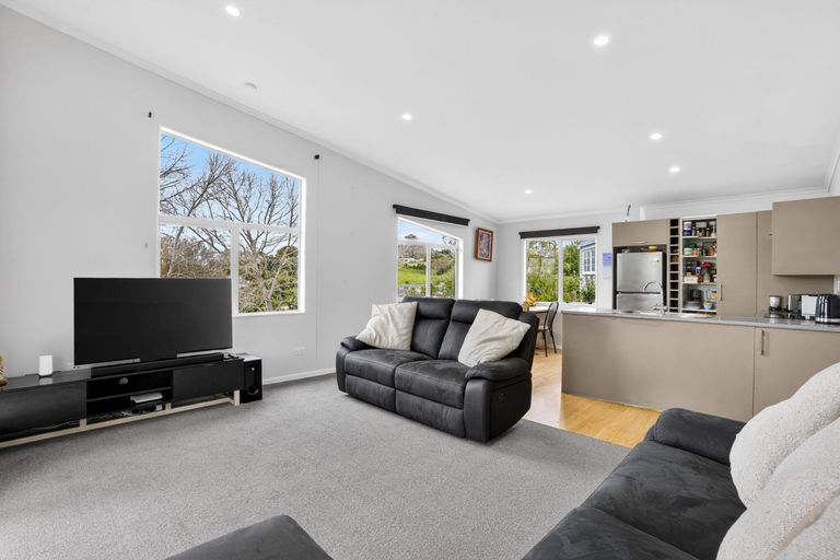 Photo of property in 16 Settlement Road, Kaiwaka, 0573