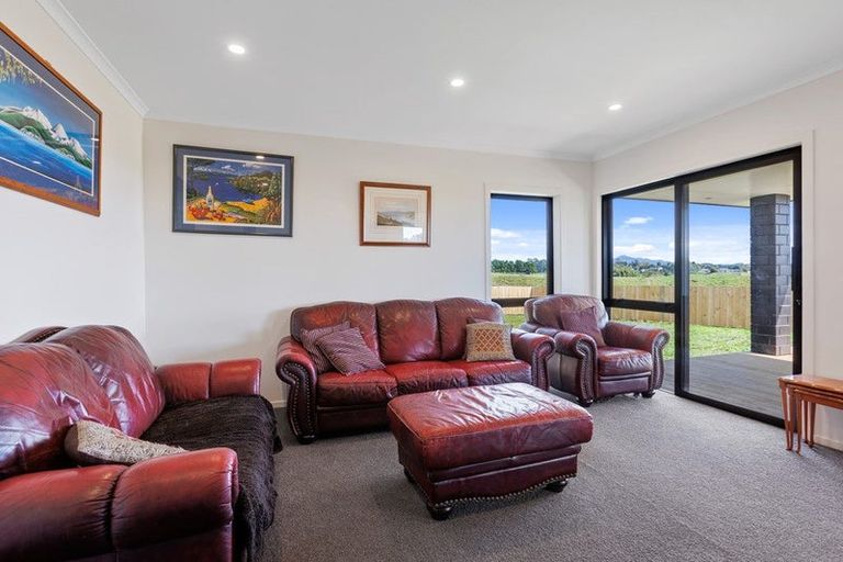Photo of property in 592 Mangorei Road, Mangorei, New Plymouth, 4371