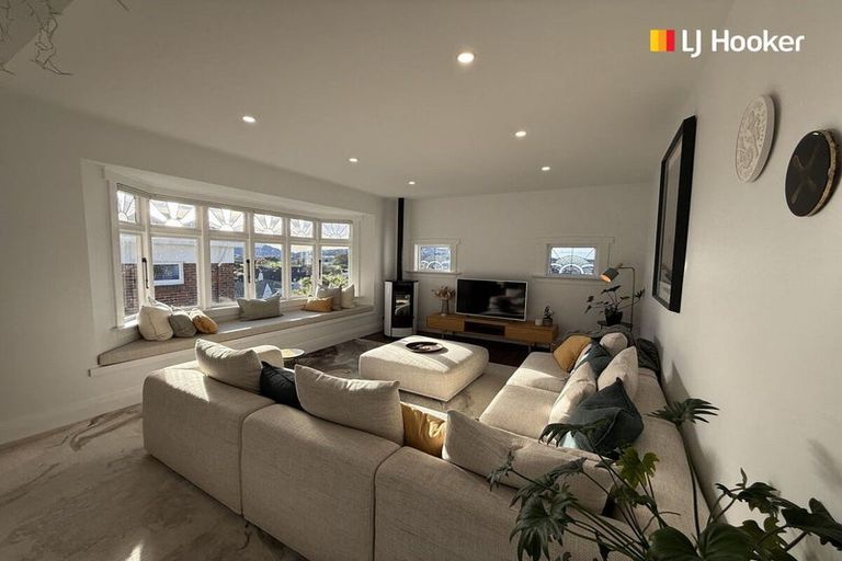 Photo of property in 104 Forbury Road, Saint Clair, Dunedin, 9012