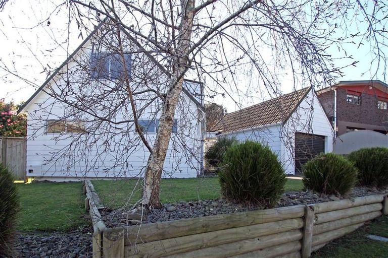 Photo of property in 5 Lombardy Place, Whalers Gate, New Plymouth, 4310