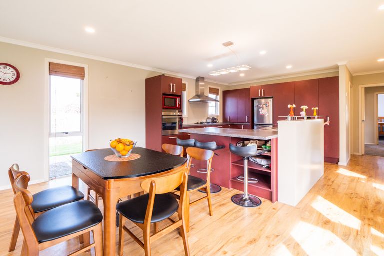 Photo of property in 37 Duxford Crescent, Fairfield, Dunedin, 9018