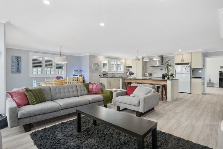 Photo of property in 12 Kereru Place, Pyes Pa, Tauranga, 3112