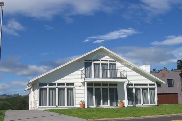 Photo of property in 33 Mayor View Terrace, Waihi Beach, 3611