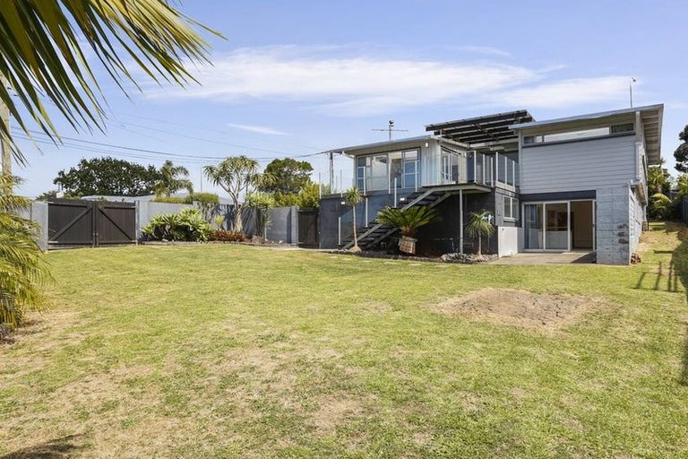 Photo of property in 413 East Coast Road, Mairangi Bay, Auckland, 0630