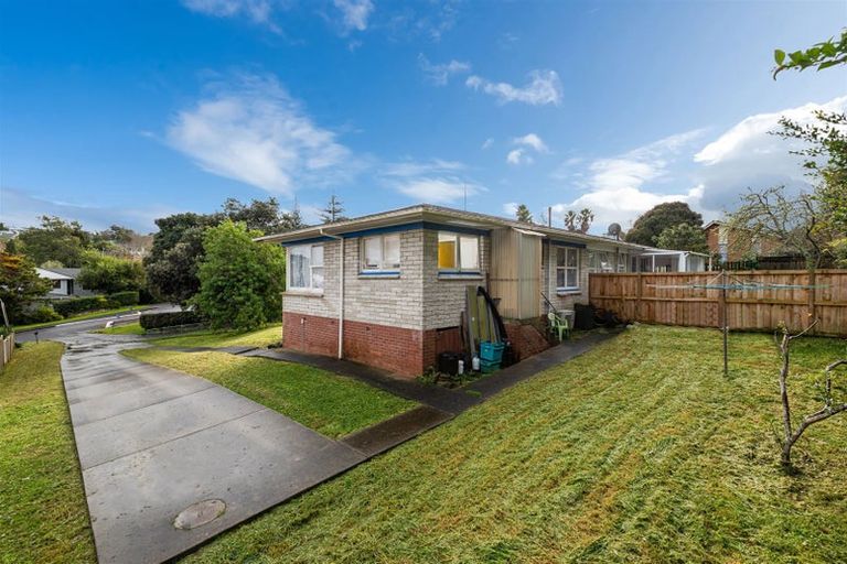 Photo of property in 1/22 Gladys Avenue, Glenfield, Auckland, 0629