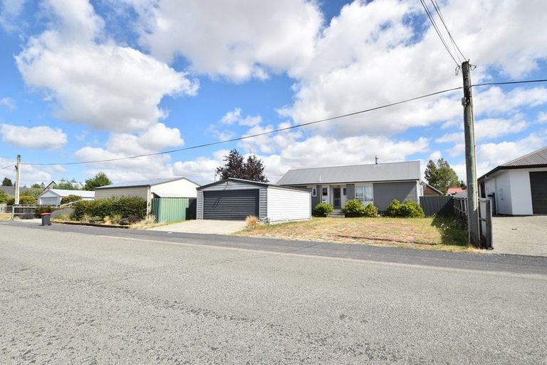 Photo of property in 85 Totara Drive, Twizel, 7901