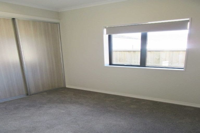 Photo of property in 10 Brumbie Way, Karaka, Papakura, 2113