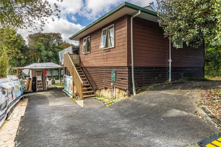 Photo of property in 21 Routley Drive, Glen Eden, Auckland, 0602