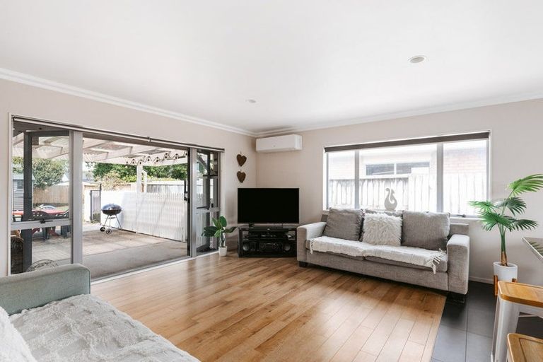 Photo of property in 10 Webb Place, Papamoa Beach, Papamoa, 3118