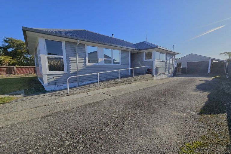 Photo of property in 127 Hoffman Street, Hokitika, 7810