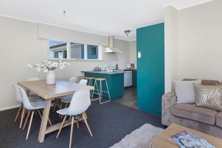 Photo of property in 2/18 Roker Street, Somerfield, Christchurch, 8024