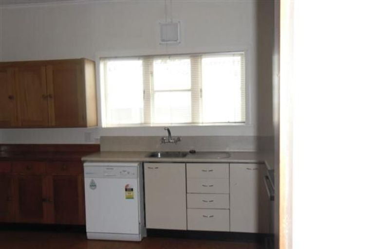 Photo of property in 13 Mahoe Street, Eastbourne, Lower Hutt, 5013