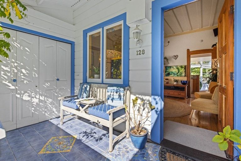 Photo of property in 128 Charles Street, Westshore, Napier, 4110