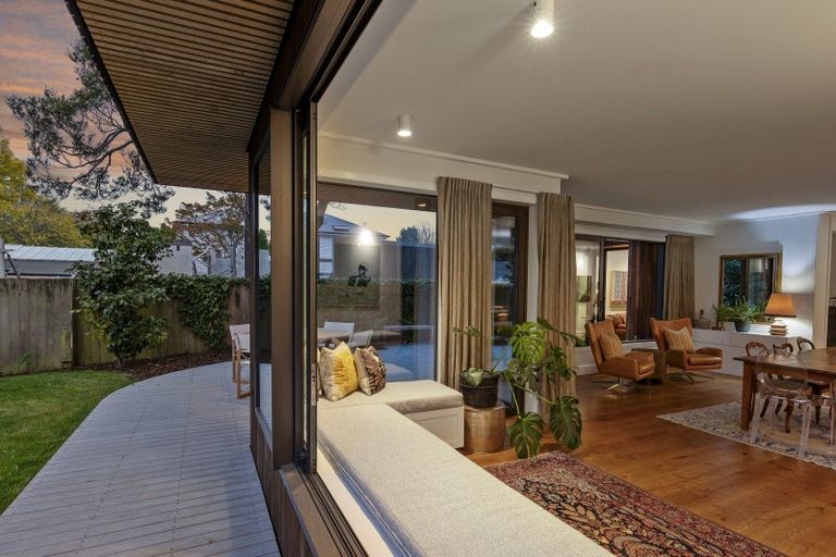 Photo of property in 5 Waiwetu Street, Fendalton, Christchurch, 8052