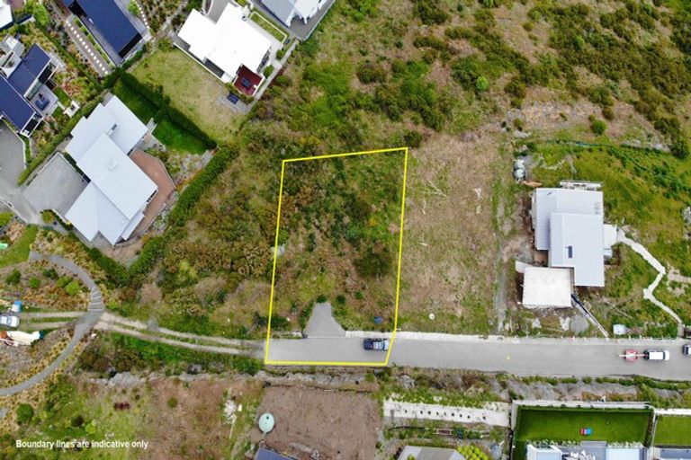 Photo of property in 9 Rifleman Lane, Redcliffs, Christchurch, 8081