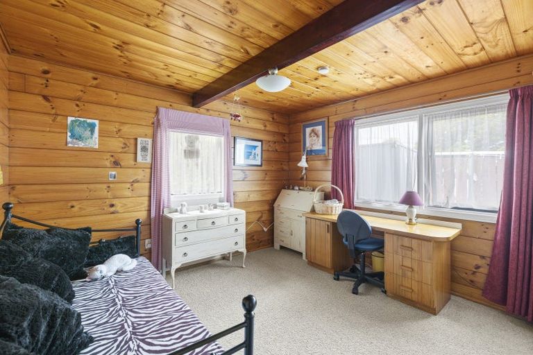 Photo of property in 184 Tukapa Street, Westown, New Plymouth, 4310