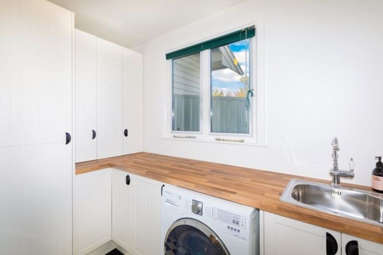 Photo of property in 37 Young Street, Somerfield, Christchurch, 8024