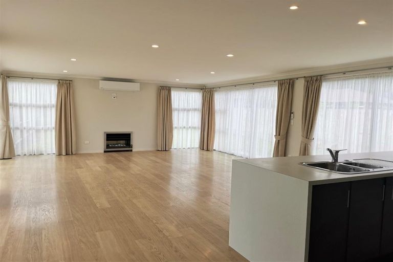 Photo of property in 33 Karo Street, Ruakaka, 0116