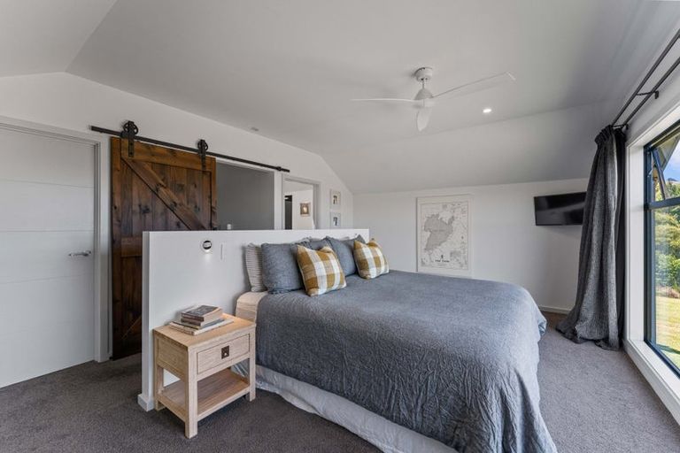 Photo of property in 40 Lacebark Drive, Kinloch, Taupo, 3377