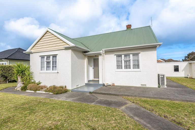 Photo of property in 25 Purnell Street, College Estate, Whanganui, 4500