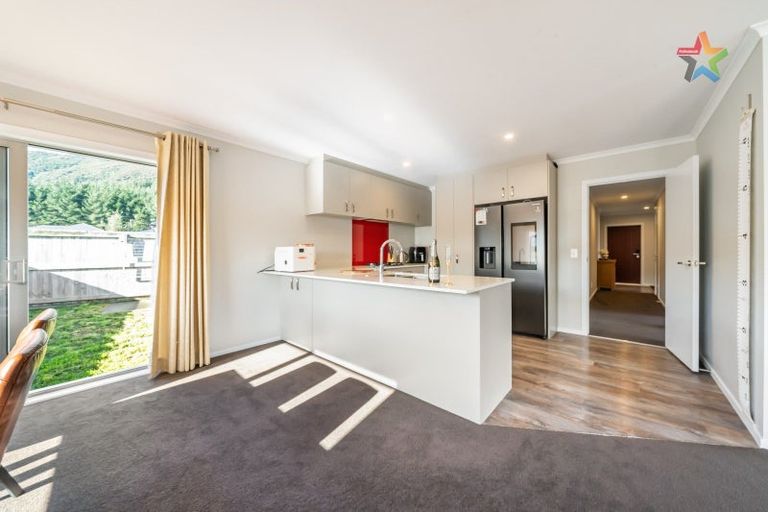 Photo of property in 7 Brian Hughes Road, Wainuiomata, Lower Hutt, 5014