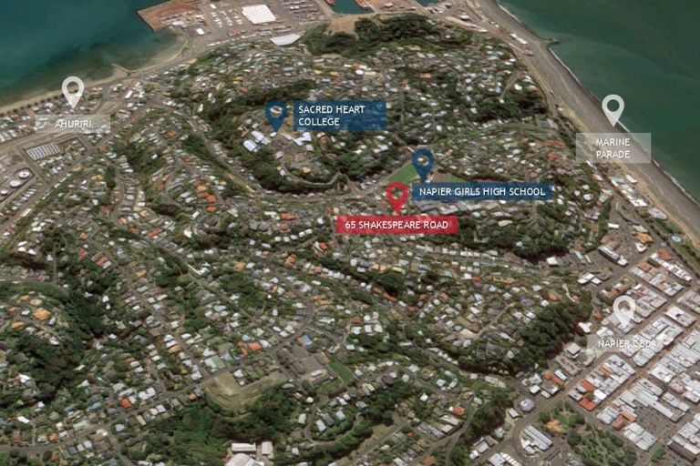 Photo of property in 65 Shakespeare Road, Bluff Hill, Napier, 4110