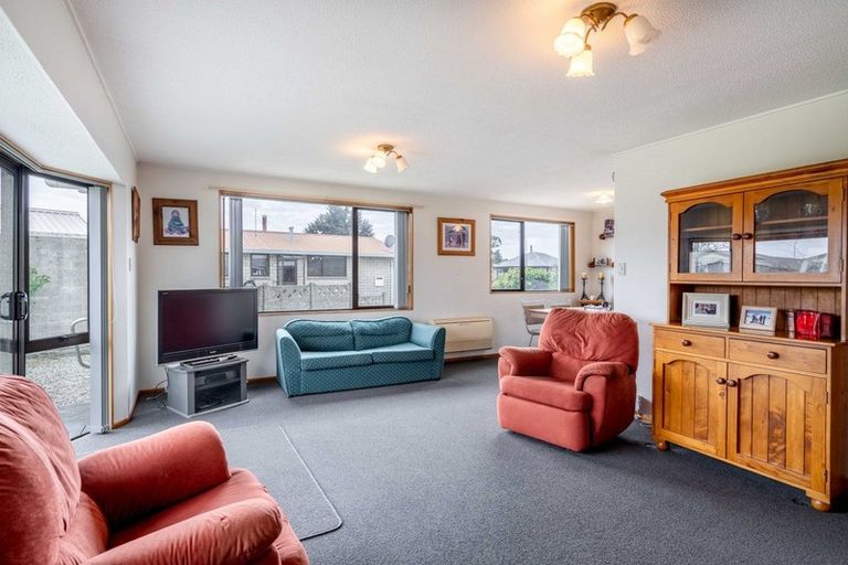 Photo of property in 12 Merlin Place, Gore, 9710