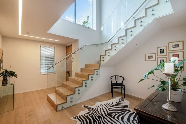 Photo of property in 203/585 Beach Road, Rothesay Bay, Auckland, 0630