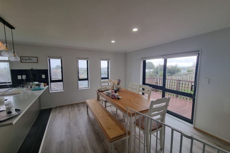 Photo of property in 177 Keri Vista Rise, Papakura, 2110