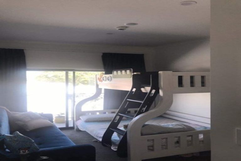 Photo of property in 2 Chiefs Court, Hamilton East, Hamilton, 3216