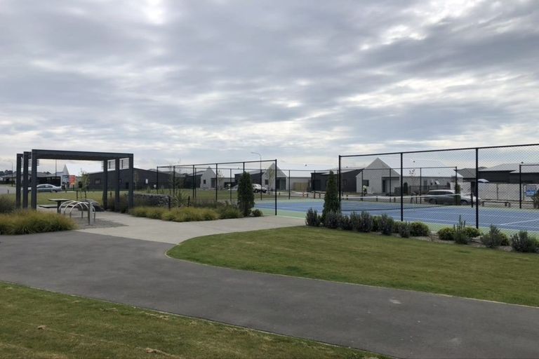 Photo of property in 39 Northmoor Boulevard, Rolleston, 7615