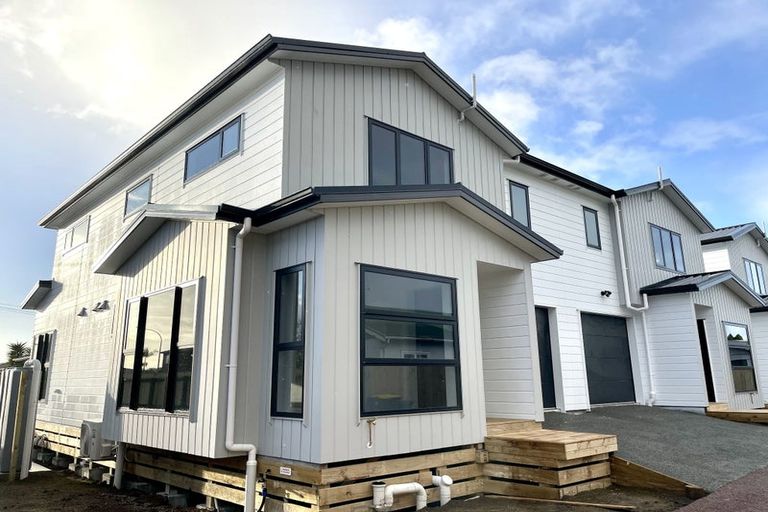 Photo of property in 65c Manuroa Road, Takanini, 2112