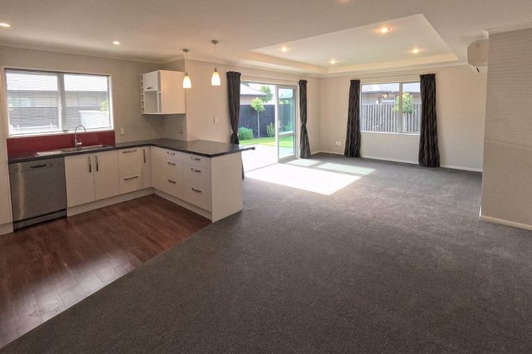 Photo of property in 48a Mcmahon Drive, Aidanfield, Christchurch, 8025