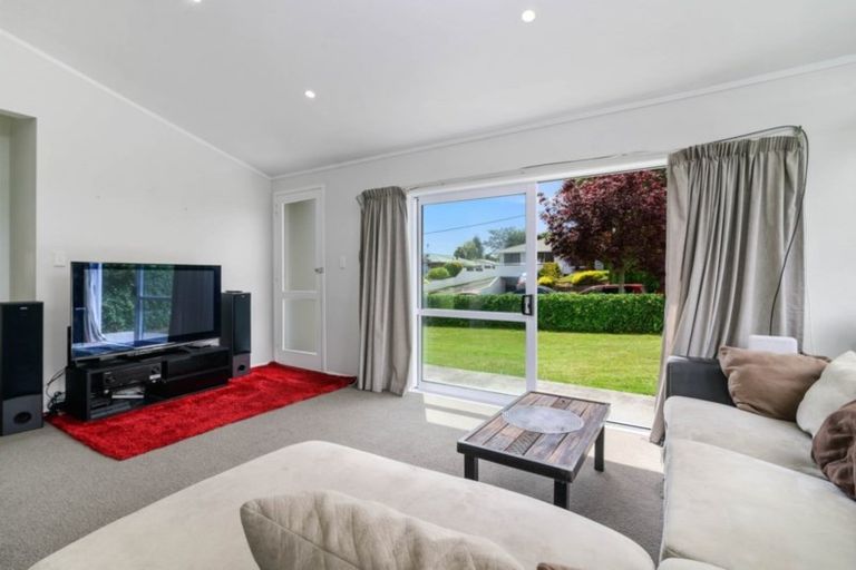 Photo of property in 8 Nikau Street, Springfield, Rotorua, 3015